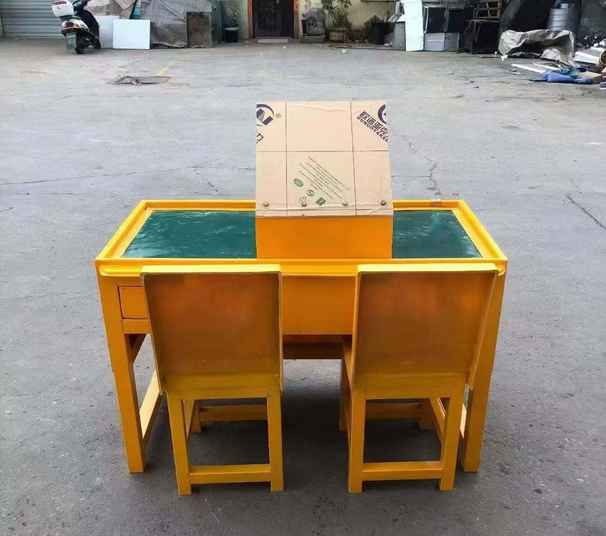 寿光防静电导通桌井下煤矿火工品发放桌：危险品流转的安全守护者