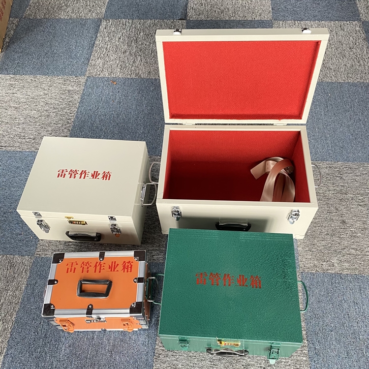 寿光爆破工程作业箱如何选择？玻璃钢与传统材质的全面对比